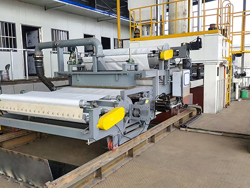 博宇環保-智能超高壓疊層壓濾機布泥機.jpg 博宇環保-智能超高壓疊層壓濾機布泥機.jpg